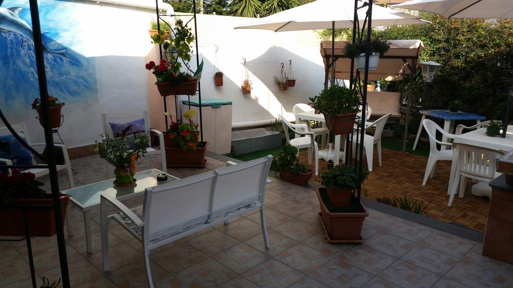 Beb I Delfini Di Casa Paola Bed & Breakfast Mascali Exterior photo